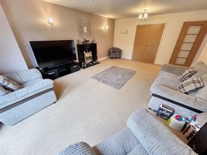 Sitting Room- click for photo gallery